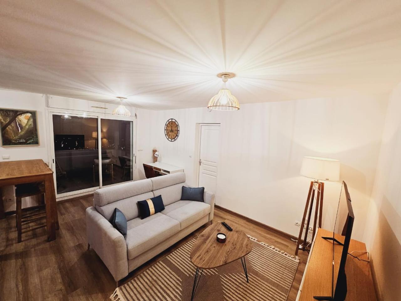 Perle Insulaire Apartment แซงต์-เดอนี ภายนอก รูปภาพ